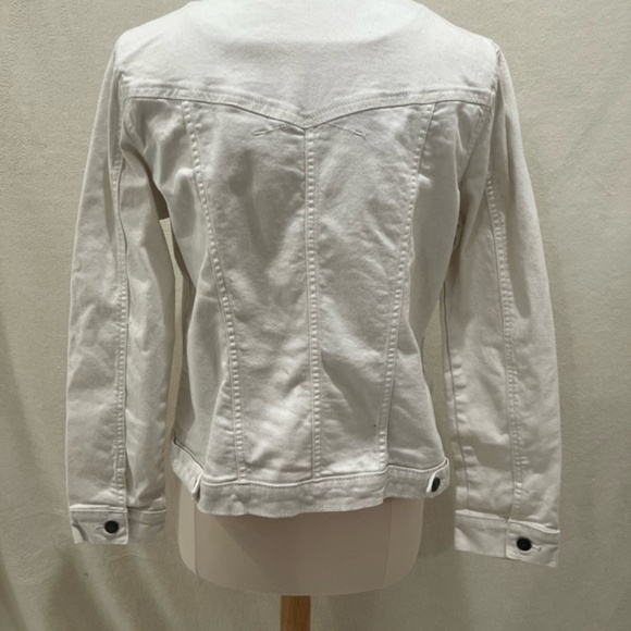 Lee Riders Classic Women's White Denim Jacket - Picture 3 of 9